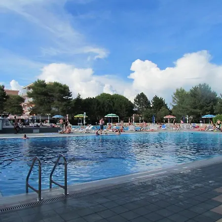 Spacious Flat With Pool Access * Bibione