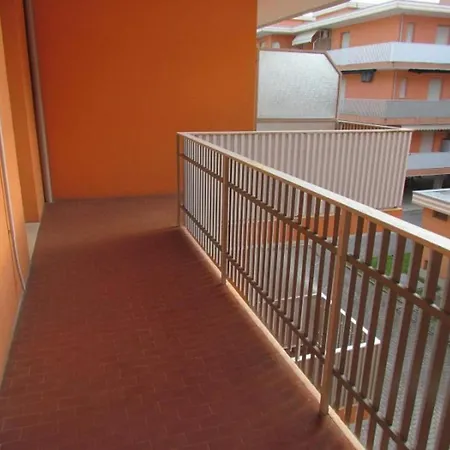 Appartamento Spacious Flat With Pool Access *